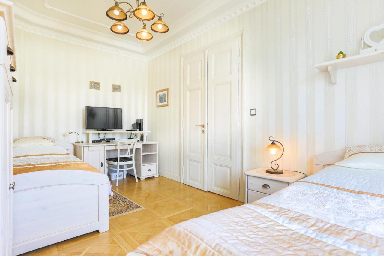 Apartman Nostalgia Karlovy Vary Luaran gambar